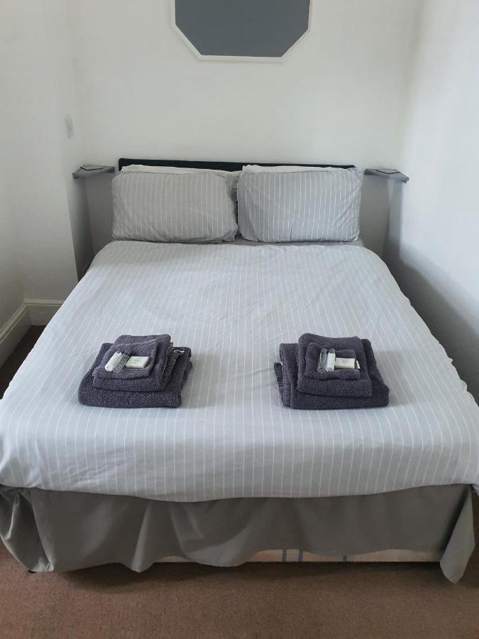 Highlander Hotel Скарборо Екстер'єр фото