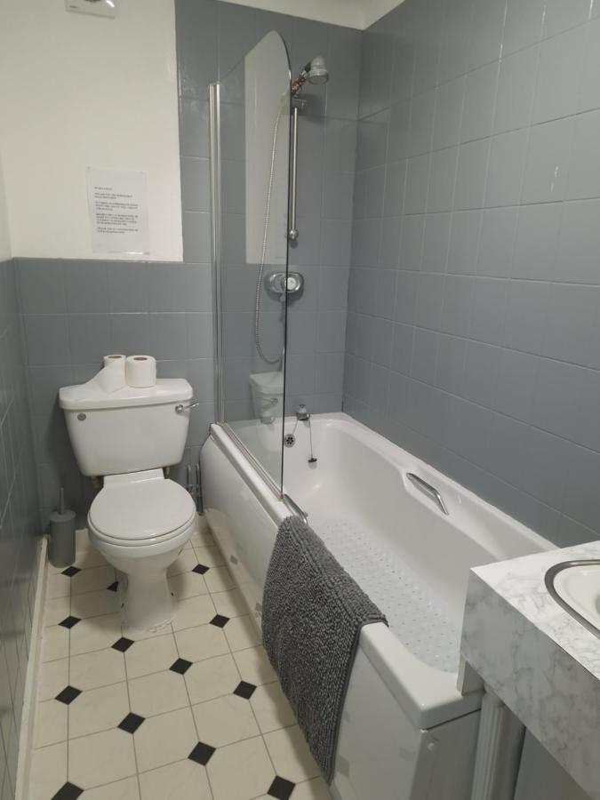 Highlander Hotel Скарборо Екстер'єр фото