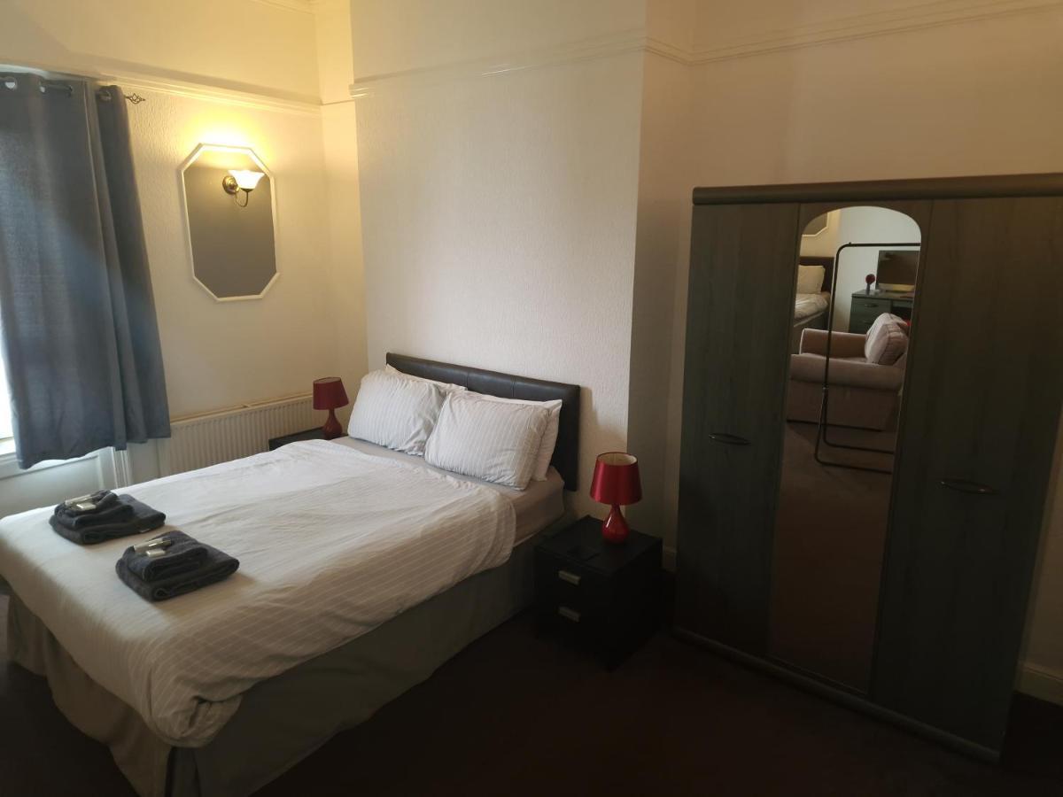 Highlander Hotel Скарборо Екстер'єр фото